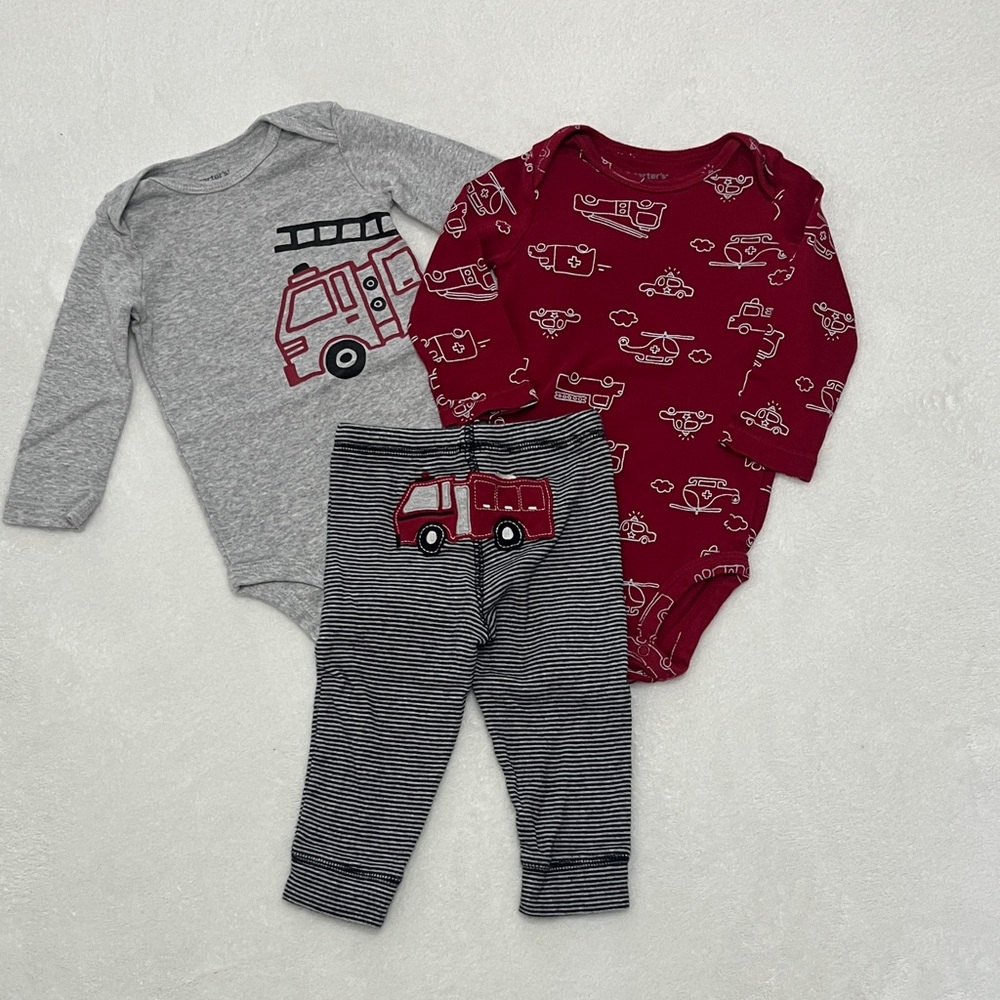 Carter’s Baby Boy Long Sleeve Outfit Size 9 Months